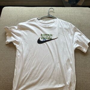 White Nike T-Shirt with stitched Logo